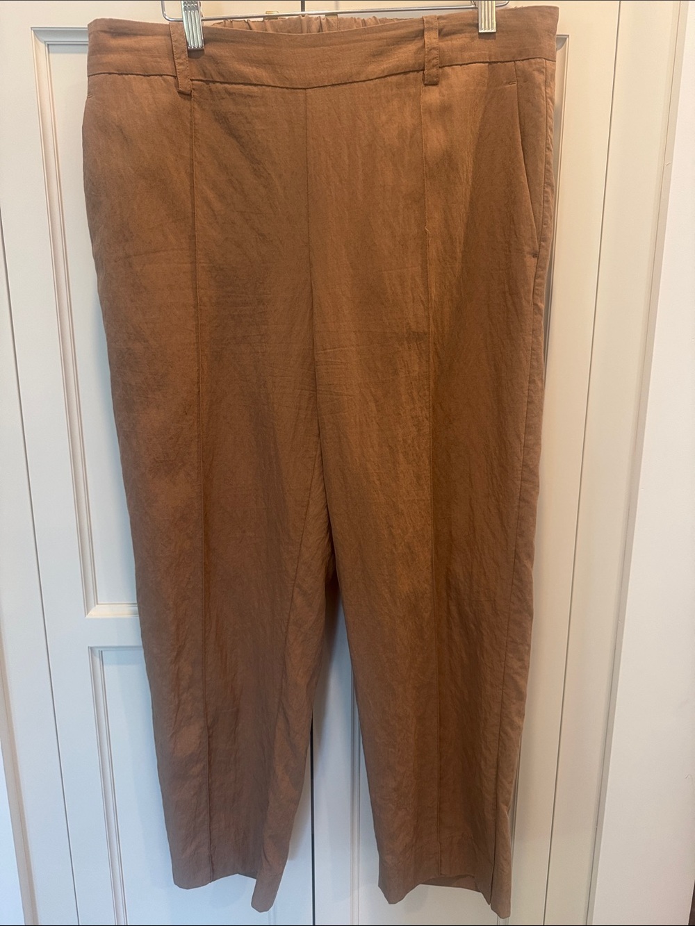 Vince Cropped Ankle Pants in Warm Brown